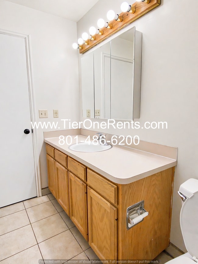 Building Photo - NO DEPOSIT option available for qualified renters through Obligo.