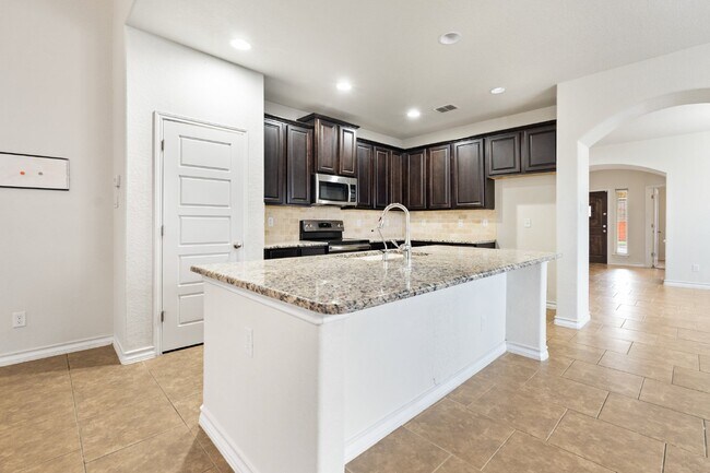 Building Photo - 412 Morgan Run