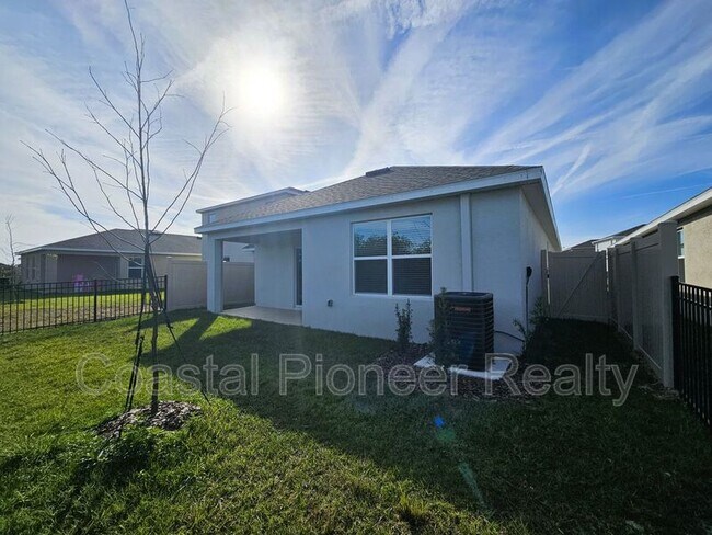 Building Photo - 32520 Weathered Oak Dr