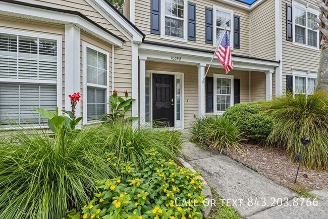 Building Photo - 1005 Summerhaven Pl