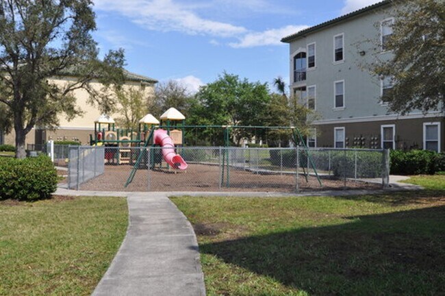 Building Photo - Allegro Palms: Waterview! 3rd floor Condo