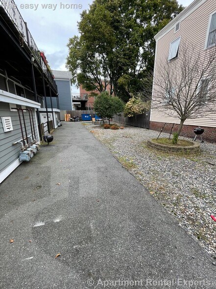 Building Photo - 17A Suffolk St