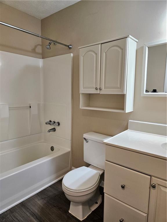 Building Photo - 2002 Smith Dr