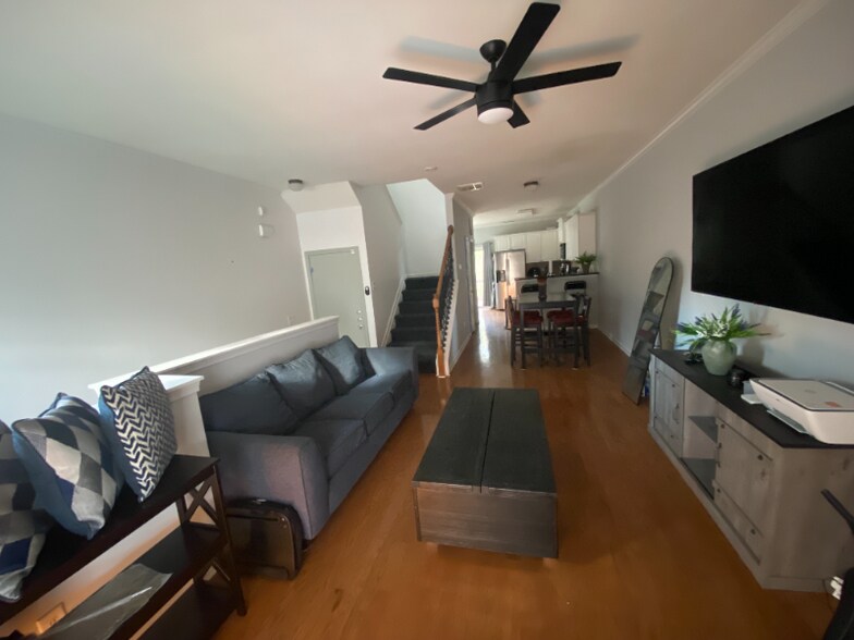 Building Photo - 1269 Liberty Pkwy NW