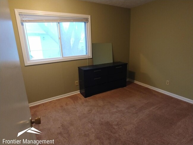 Building Photo - Spacious, Updated 3 Bedroom Home on the West Side of Town. Schedule a Showing Today!