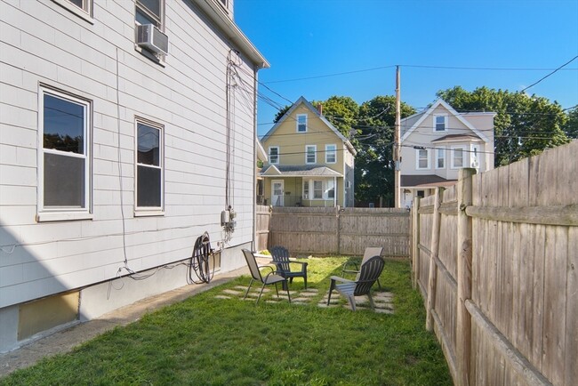 Building Photo - 59 Woodville St