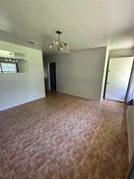 Building Photo - 143B Moffett Springs Rd