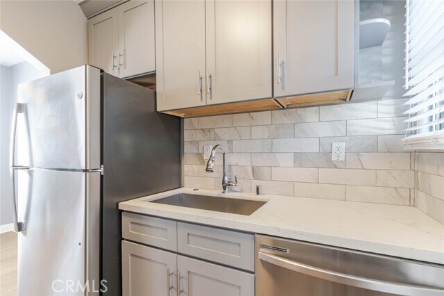 Building Photo - 1049 Western Ave