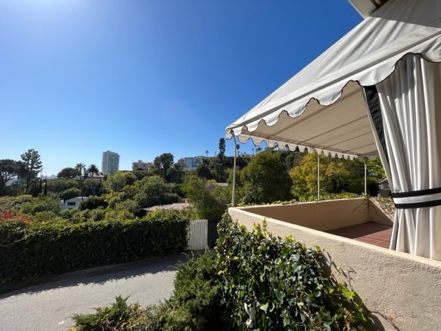 Building Photo - 8967 St Ives Dr