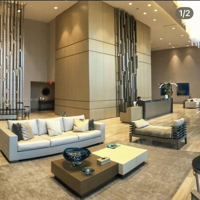 Building Photo - 5300 Paseo Blvd