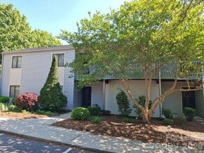 Building Photo - 11086 Harrowfield Rd