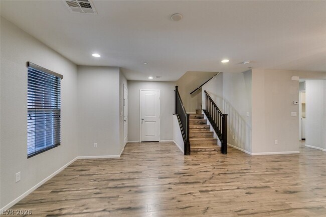 Building Photo - 3009 Camino Sereno Ave