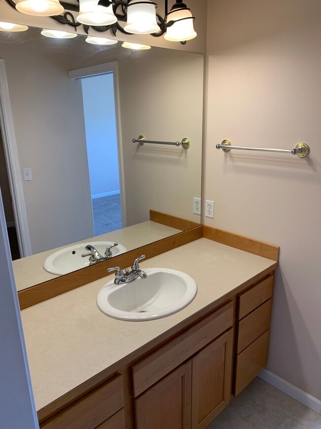 Building Photo - **Sunny Sequim**APPLICATION PENDING