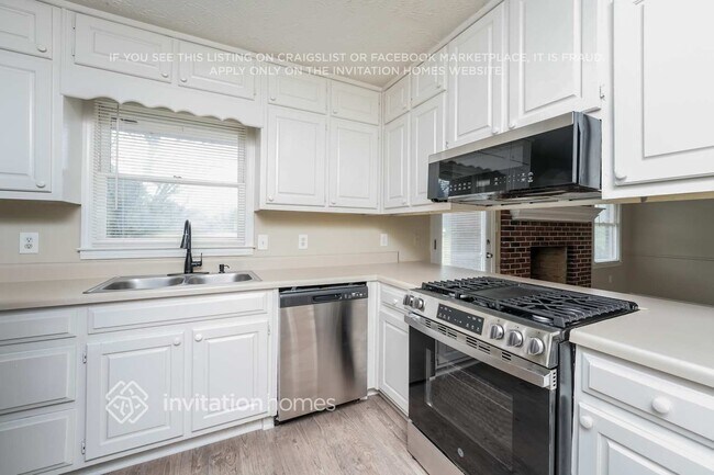 Building Photo - 343 Willowwind Dr