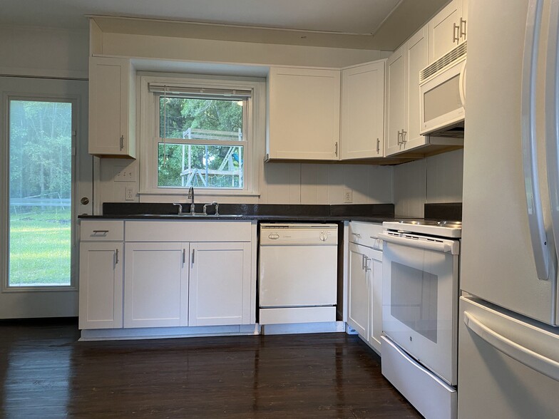 Kitchen - 421 Faucette Mill Rd.