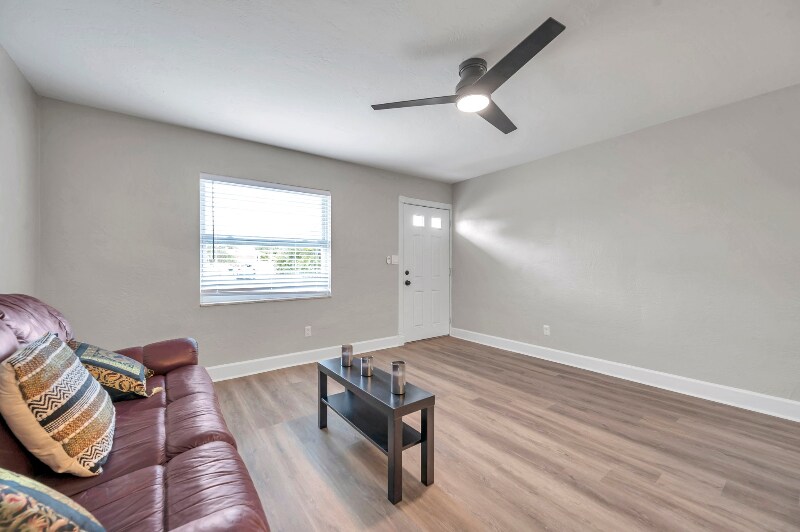Building Photo - 9850 55th Way N