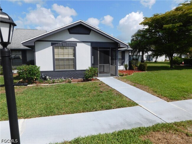 Building Photo - 10525 Putnam Ct
