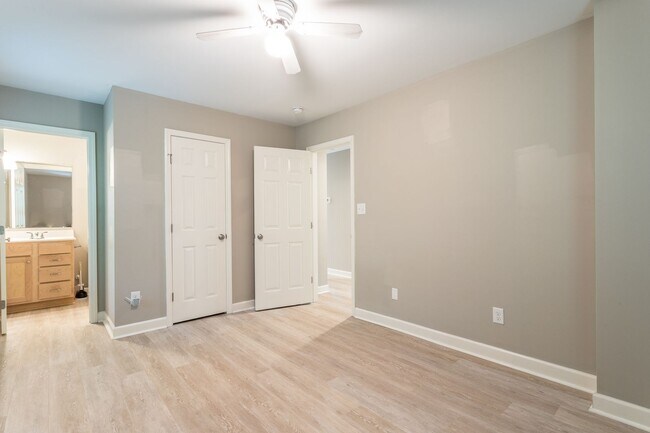 Building Photo - 200 Howell St