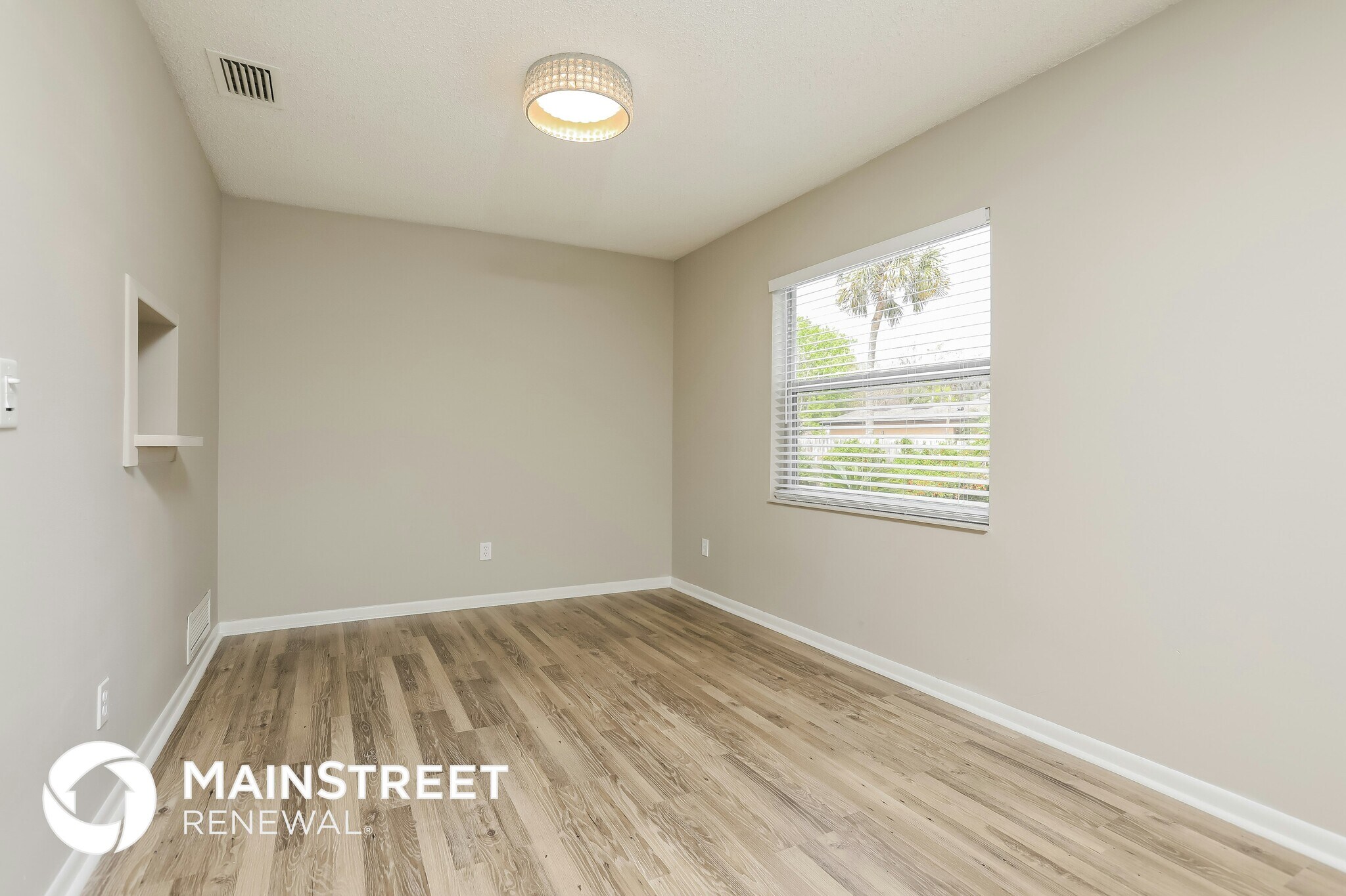 Building Photo - 721 Tropic Hill Dr