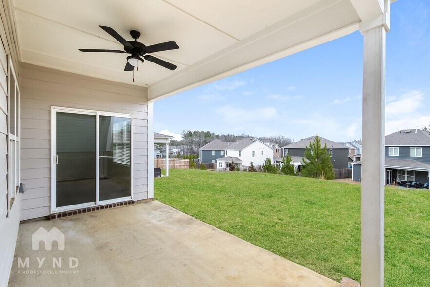 Building Photo - 285 Chelsea Park Rd