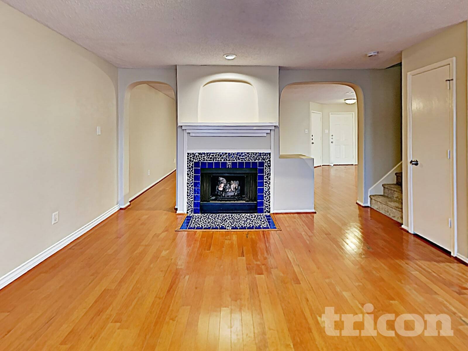 Building Photo - 2036 Talon Dr