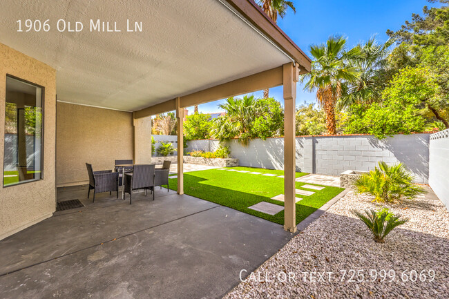 Building Photo - Luxury Monthly Rental in Green Valley