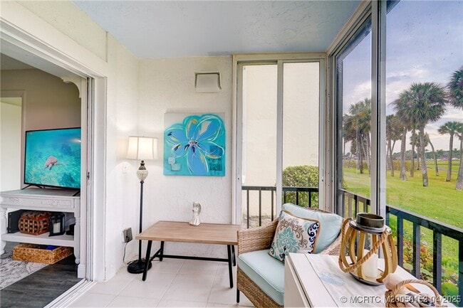 Building Photo - 5563 NE Gulfstream Way