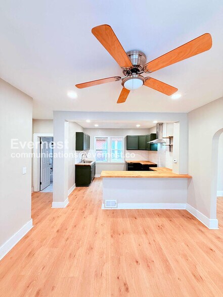 Building Photo - 5133 Whitfield St