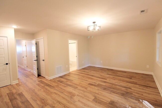 Building Photo - 1515 Palomino Trl