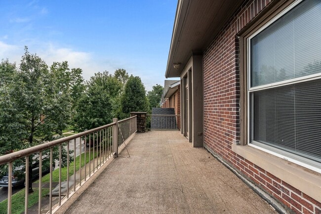 Building Photo - 5783 McPherson Ave