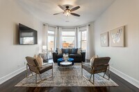 Building Photo - 5536 S King Dr