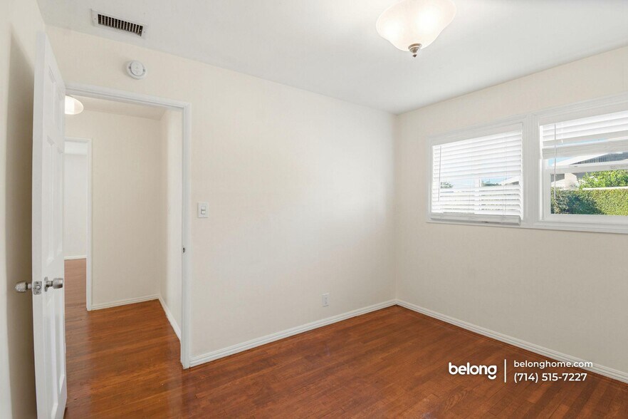 Building Photo - 183 N Batavia St