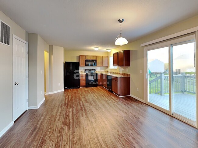 Building Photo - 4190 Brookdale Ct