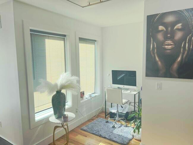 Building Photo - 89 N Munn Ave