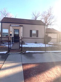 Building Photo - Stunning Home on Moreno for Rent
