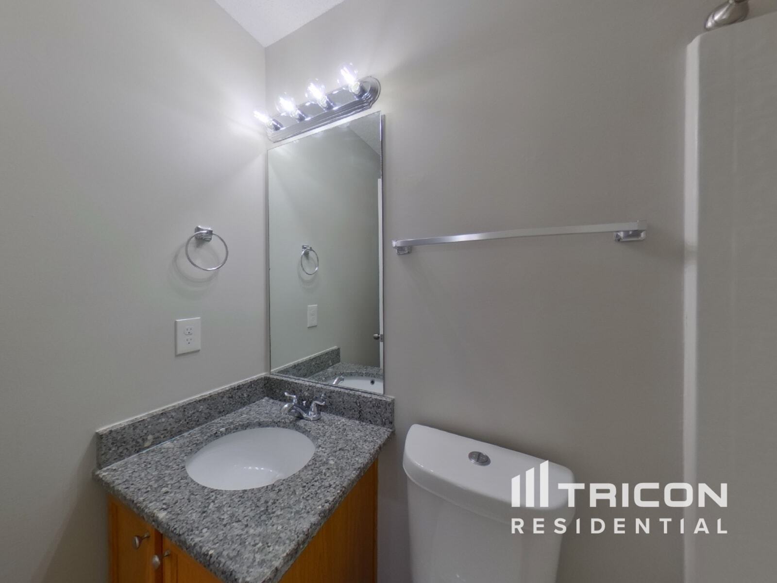 Building Photo - 2918 Brekonridge Centre Dr