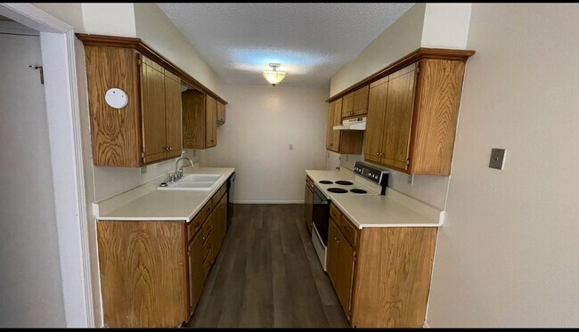 Building Photo - 931 SW 97th St