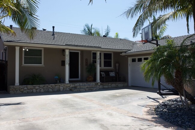 Building Photo - 6840 E Kallin Way
