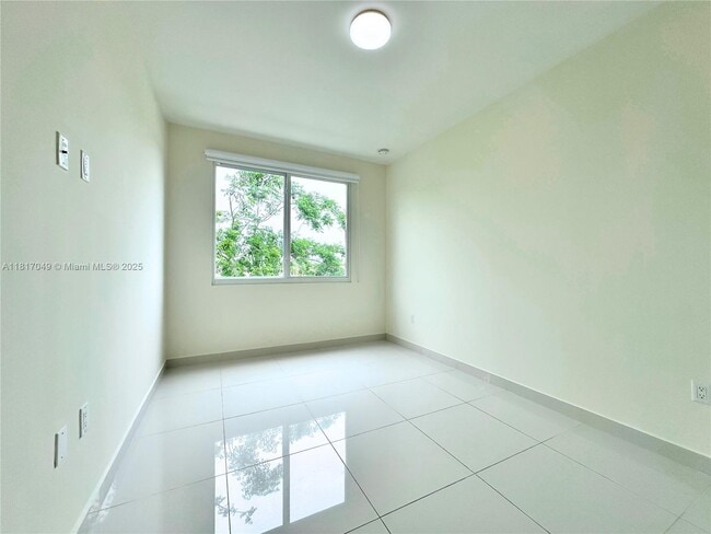Building Photo - 13740 SW 259th St