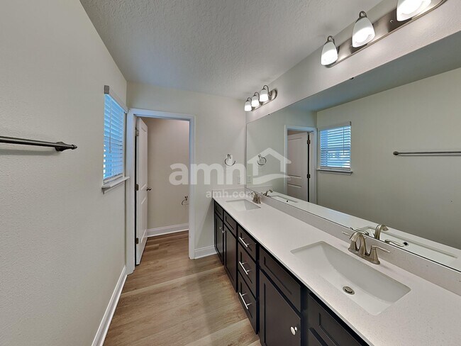 Building Photo - 6111 Little Blf Cir