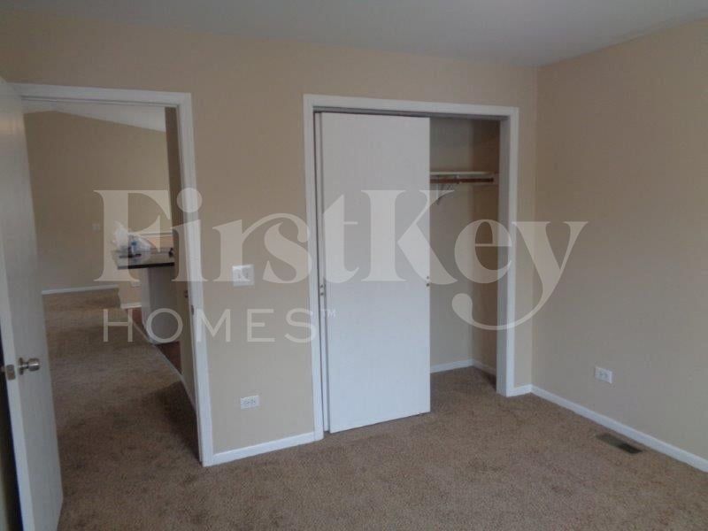 Building Photo - 1514 Goldenrod Terrace