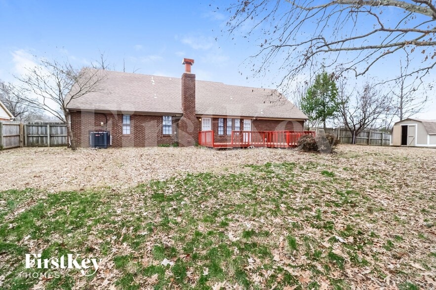 Building Photo - 8093 Cinders Rd