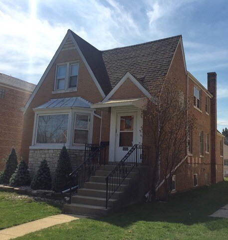 Your new beautiful home! - 5042 N Mango Ave