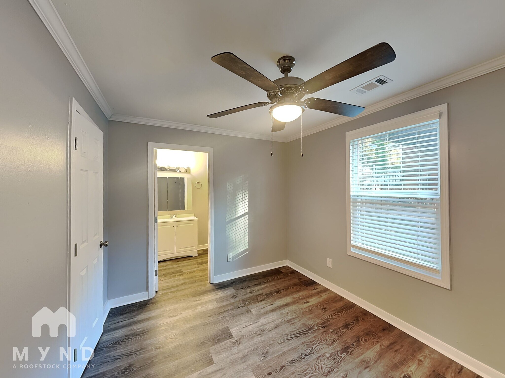 Building Photo - 1290 Elizabeth Ave SW