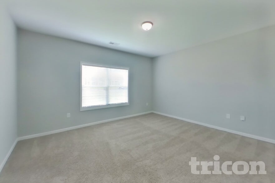 Building Photo - 831 Ellyson Dr