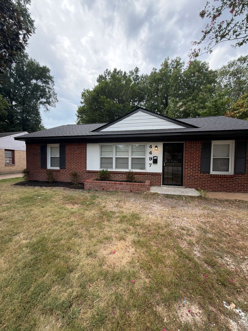 Building Photo - 4497 Quince Rd