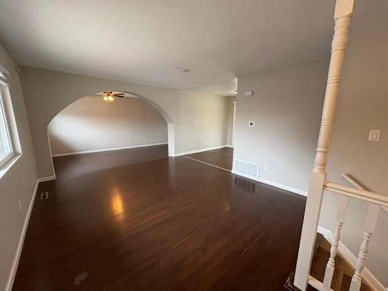 Building Photo - 8118 Lafayette St