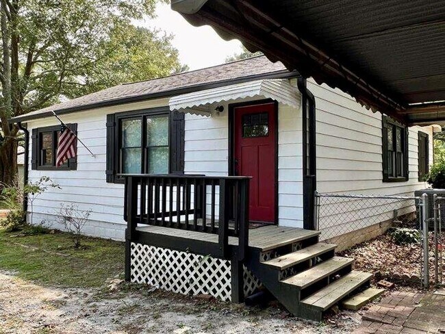 Building Photo - 3521 Clay Rd SW