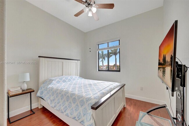 Building Photo - 10420 SW 229th Ln