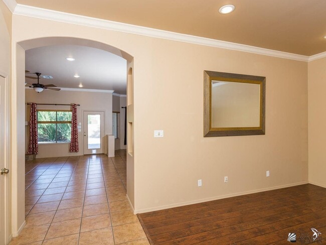 Building Photo - 10392 E 39th Pl